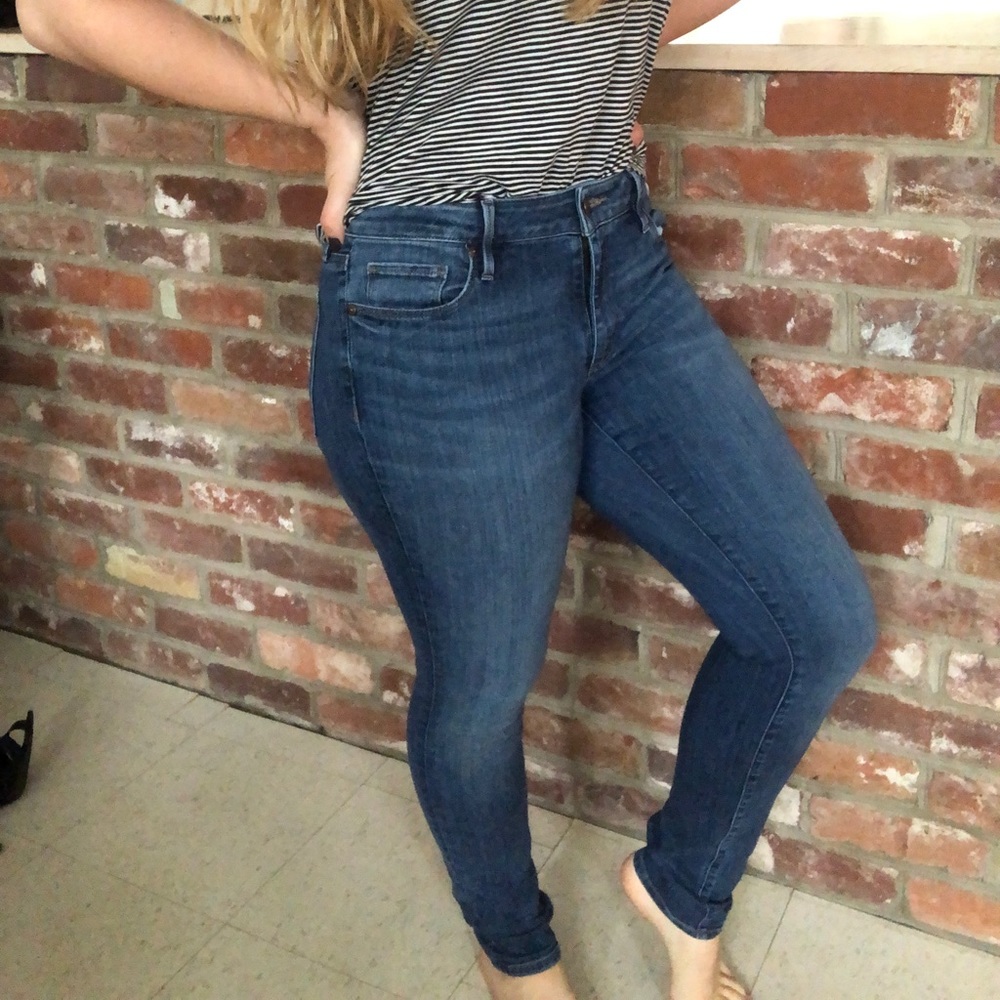 Anne Taylor Loft skinny/straight jeans